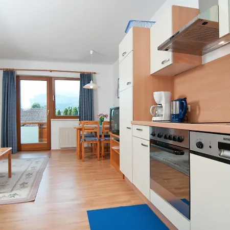 Haus Bergblick 아파트
